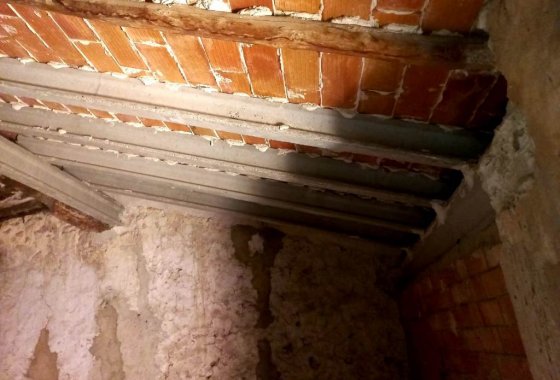 Wiederverkauf - Stadthaus - Planes