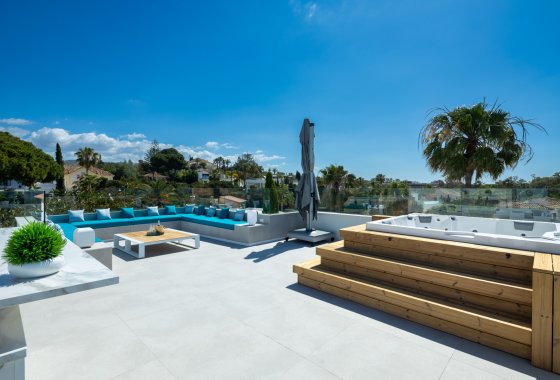 Resale - Villa - Marbella - East Marbella