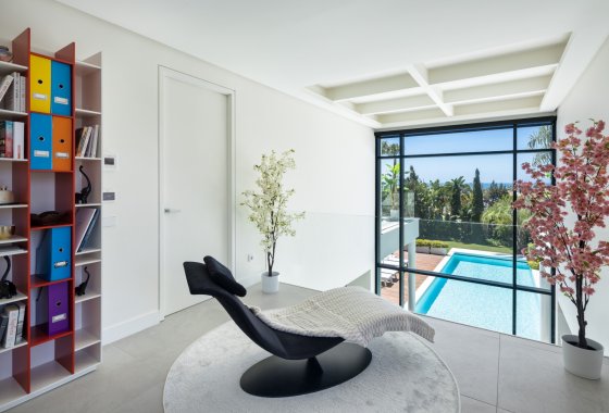 Resale - Villa - Marbella - East Marbella