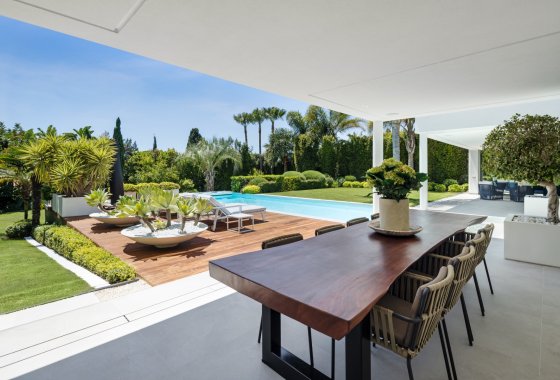 Resale - Villa - Marbella - East Marbella