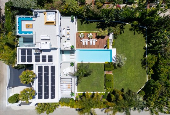 Resale - Villa - Marbella - East Marbella