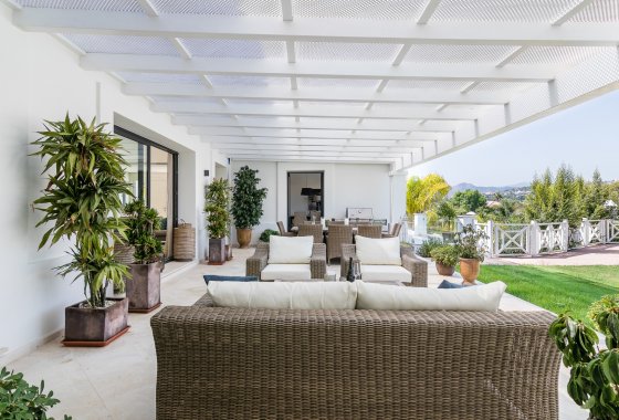 Resale - Villa - Marbella - Nueva Andalucía