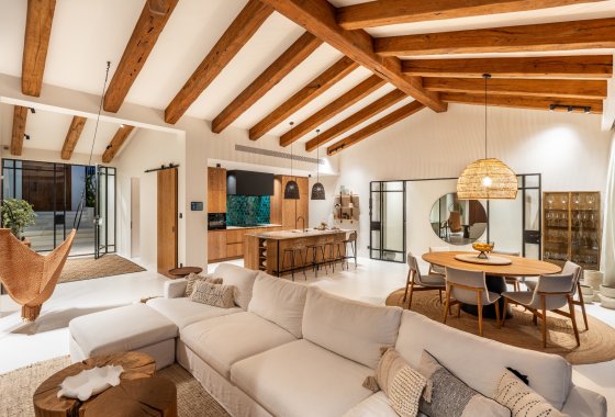 Resale - Villa - Marbella - Nueva Andalucía