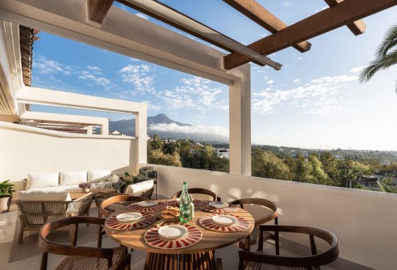 Resale - Apartment - Marbella - Nueva Andalucía