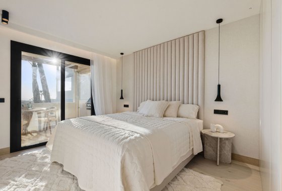 Resale - Apartment - Marbella - Nueva Andalucía