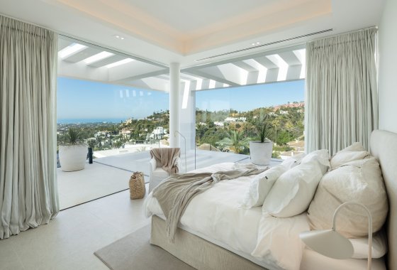 Resale - Villa - Benahavis - La Quinta