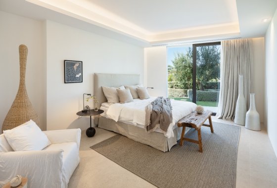 Resale - Villa - Benahavis - La Quinta
