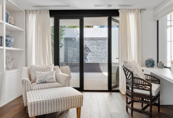 Resale - Villa - Marbella - Los Naranjos de Marbella