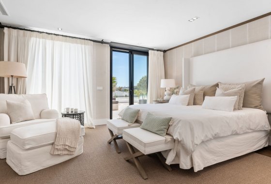 Resale - Villa - Marbella - Los Naranjos de Marbella