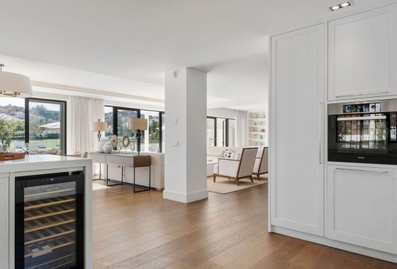 Resale - Villa - Marbella - Los Naranjos de Marbella