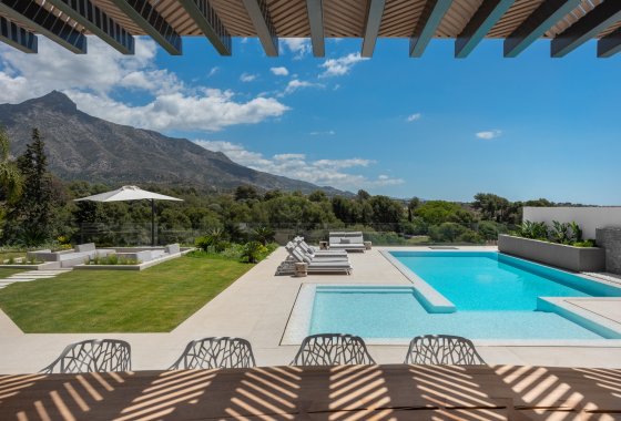 Resale - Villa - Marbella - Nueva Andalucía