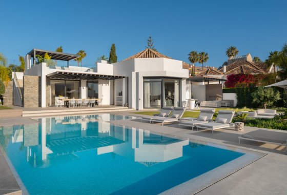 Resale - Villa - Marbella - Nueva Andalucía