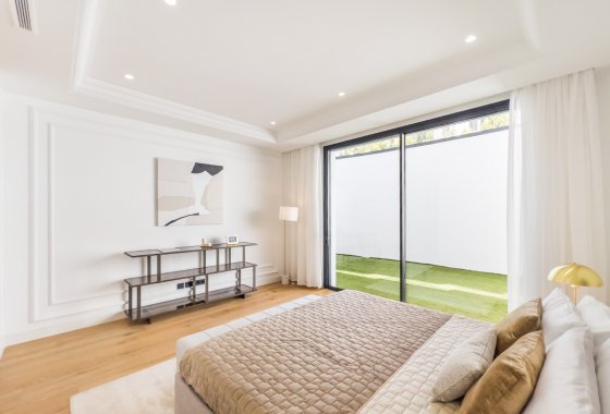 Resale - Villa - Marbella - Golden Mile