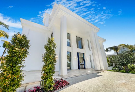 Resale - Villa - Marbella - Golden Mile