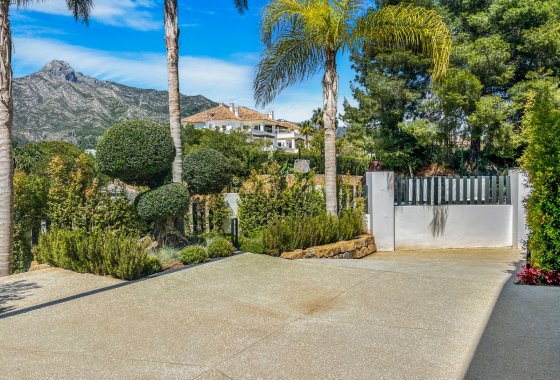Resale - Villa - Marbella - Golden Mile