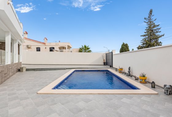 Resale - Villa - Ciudad Quesada