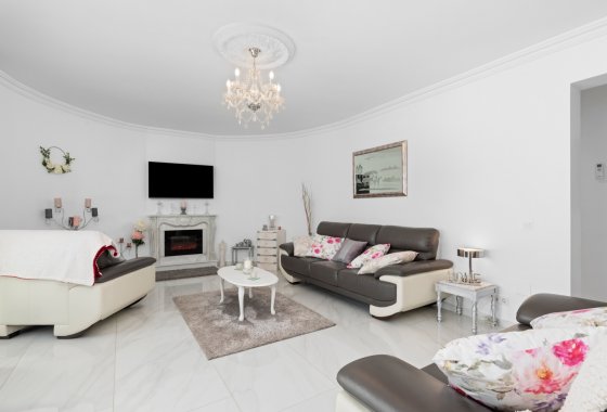 Resale - Villa - Ciudad Quesada