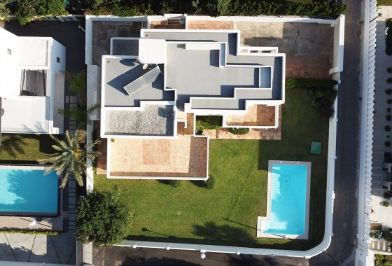 Resale - Villa - Marbella - Las Chapas