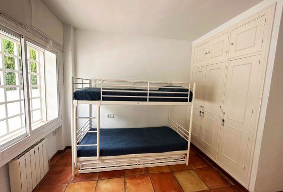 Resale - Villa - Marbella - Las Chapas