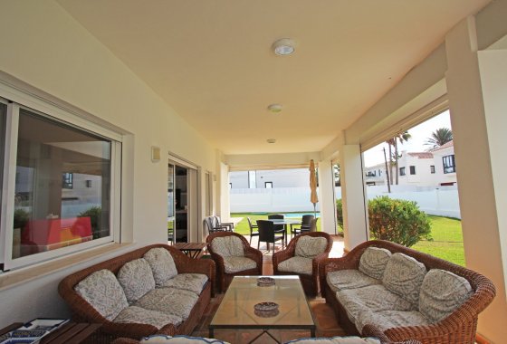 Resale - Villa - Marbella - Las Chapas