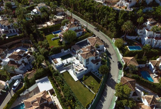 Resale - Villa - Marbella - Los Naranjos de Marbella