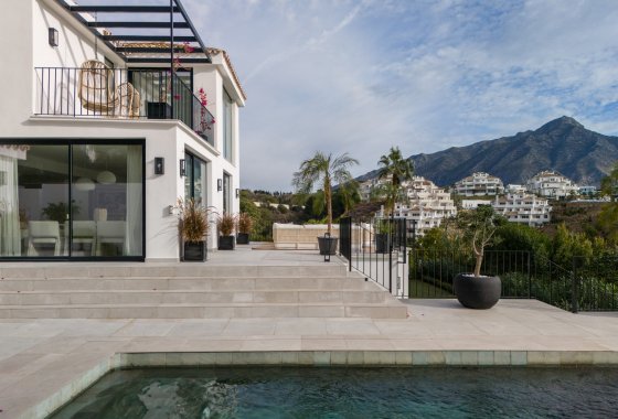 Resale - Villa - Marbella - Los Naranjos de Marbella