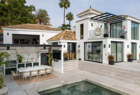 Resale - Villa - Marbella - Los Naranjos de Marbella