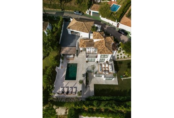 Resale - Villa - Marbella - Los Naranjos de Marbella