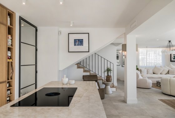 Resale - Villa - Marbella - Los Naranjos de Marbella