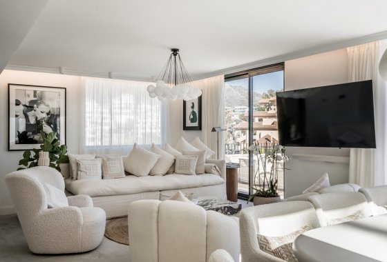 Resale - Villa - Marbella - Los Naranjos de Marbella