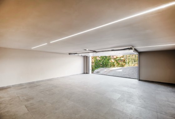 Resale - Villa - Estepona - El Paraíso