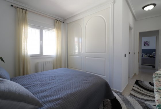 Resale - Villa - Benijofar - Monte Azul