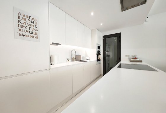 Resale - Apartment - Estepona - New Golden Mile