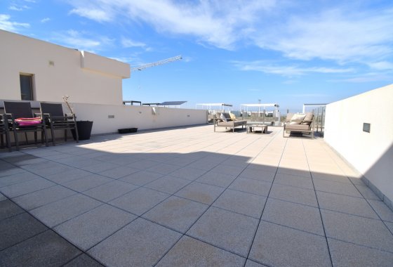 Resale - Villa - Orihuela Costa - Villamartin