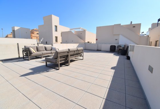 Resale - Villa - Orihuela Costa - Villamartin