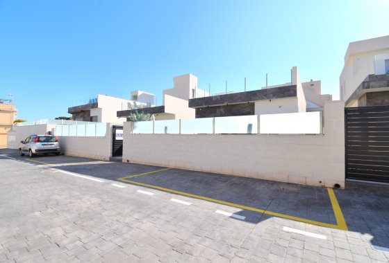 Resale - Villa - Orihuela Costa - Villamartin