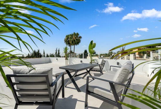 Resale - Apartment - Marbella - Nueva Andalucía