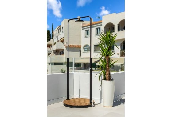 Resale - Apartment - Marbella - Nueva Andalucía