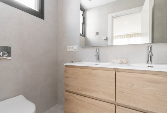 Resale - Villa - Marbella - Nueva Andalucía