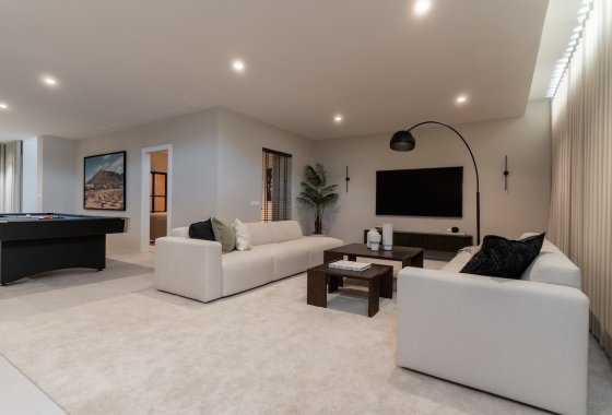 Resale - Villa - Marbella - Nueva Andalucía