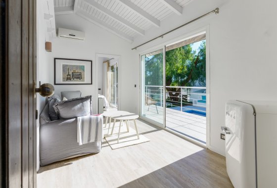 Resale - Villa - Marbella - Nueva Andalucía