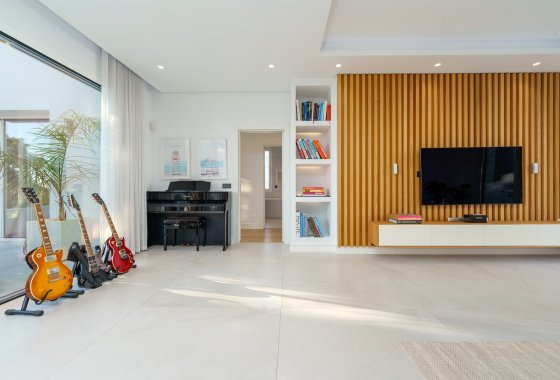 Resale - Villa - Marbella - Nueva Andalucía