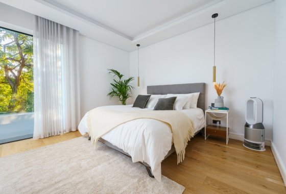 Resale - Villa - Marbella - Nueva Andalucía