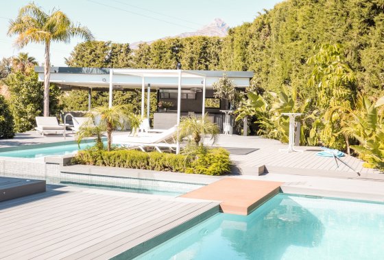 Resale - Villa - Marbella - Nueva Andalucía