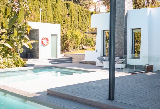 Resale - Villa - Marbella - Nueva Andalucía