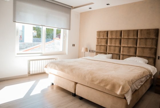 Resale - Villa - Marbella - Nueva Andalucía