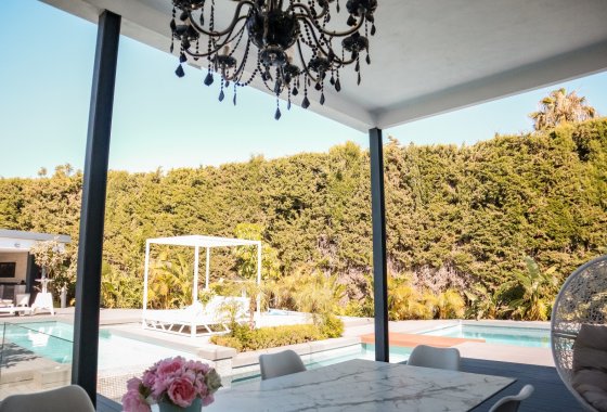 Resale - Villa - Marbella - Nueva Andalucía