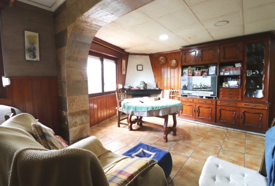 Resale - Villa - Heredades - Heredades - Village