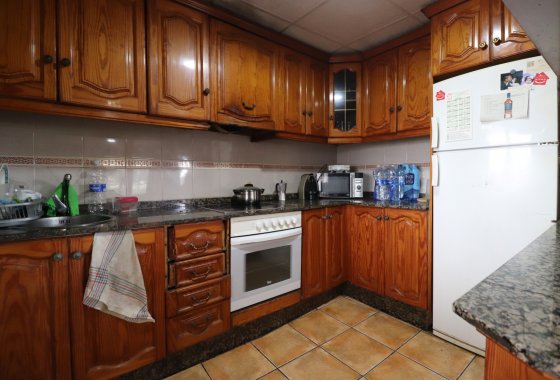 Resale - Villa - Heredades - Heredades - Village