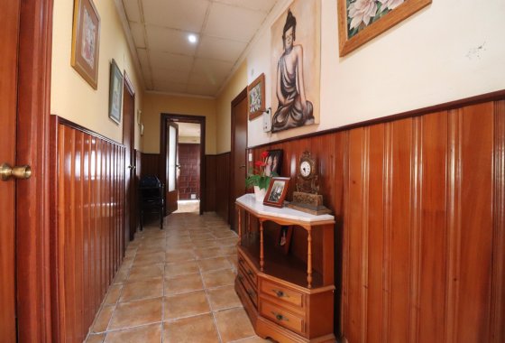 Resale - Villa - Heredades - Heredades - Village